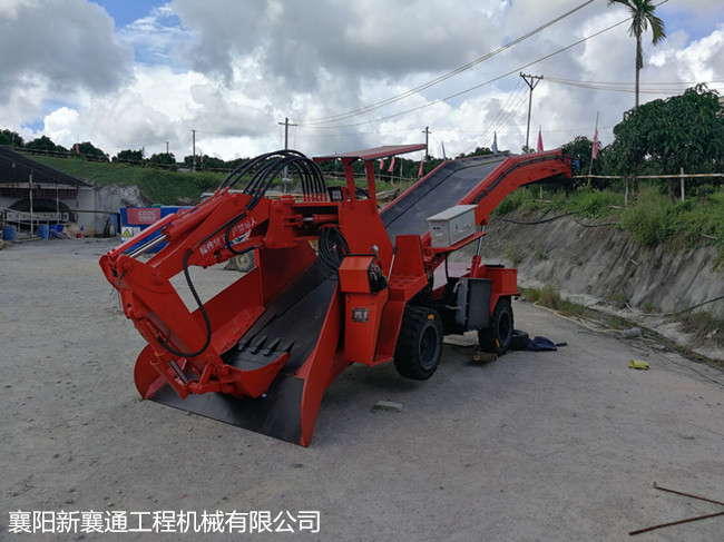 1600133102885714.jpg 小型扒渣機(jī)--2.jpg