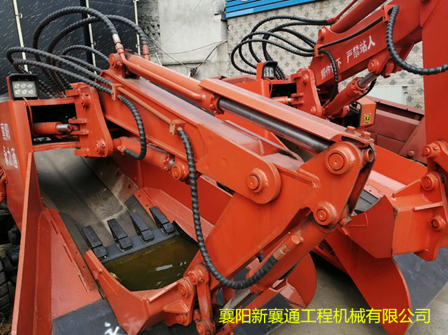 1602474310119831.jpg 扒渣機(jī)10-10-2.jpg